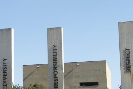 Johannesburg Apartheid Museum, Apartheid history discovery tour