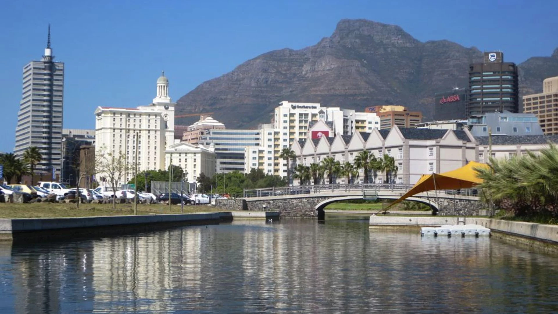 Day 1 - Cape town Waterfront canal cruise
