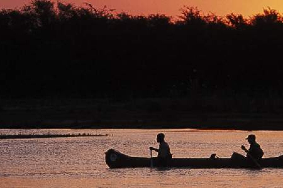 Canoe Safari at Zambezi River
